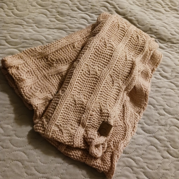 NWOT! C.C Winter Bundle Set - Picture 2 of 12